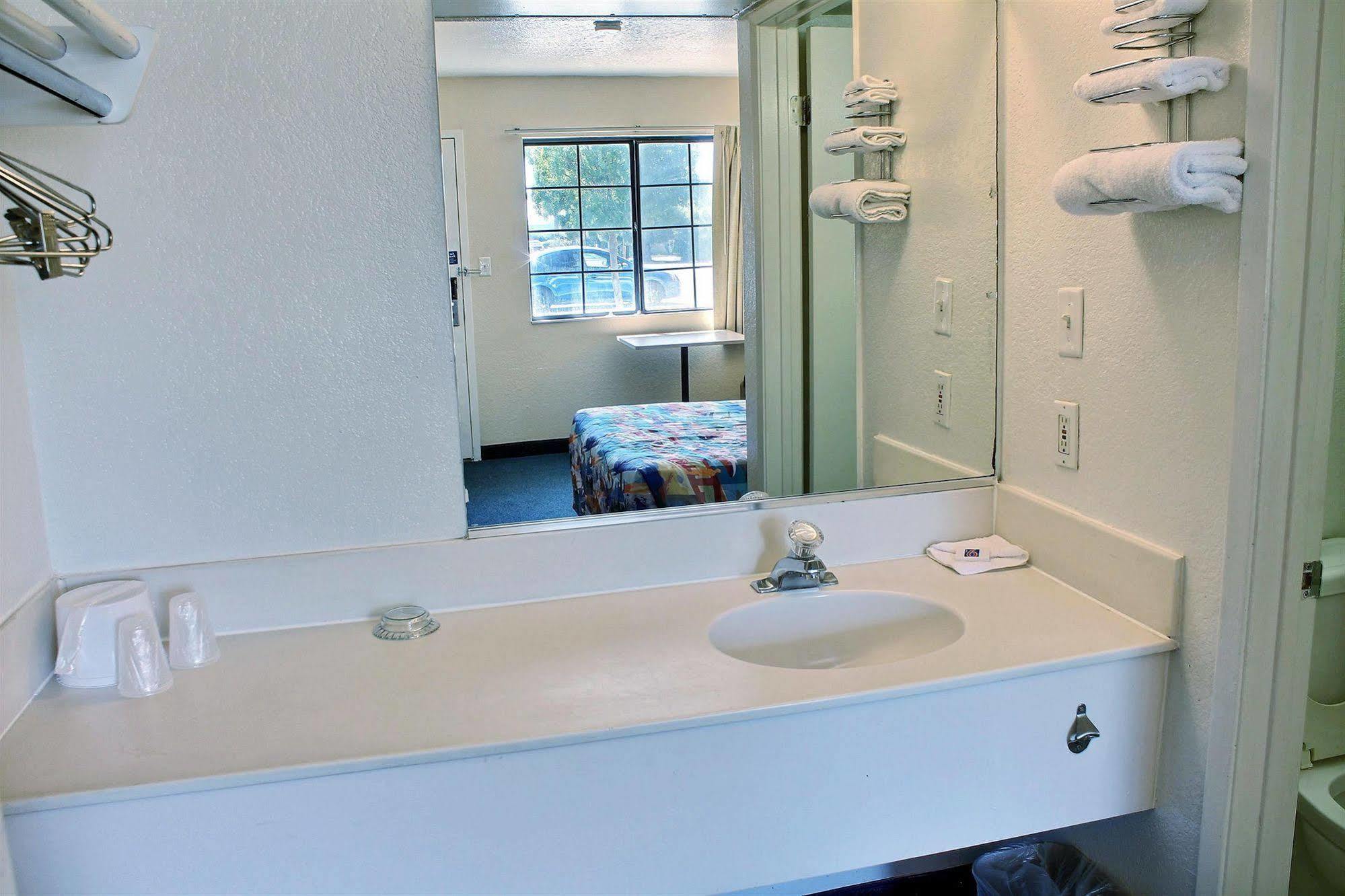 Vagabond Inn Buttonwillow North I-5 외부 사진